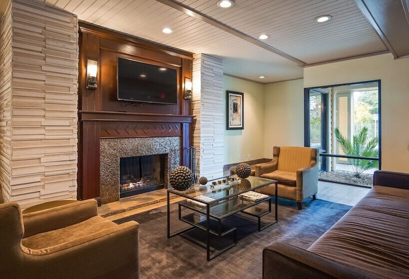 فندق Best Western John Muir Inn