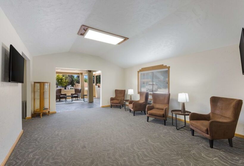 Отель Best Western Kokopelli Lodge