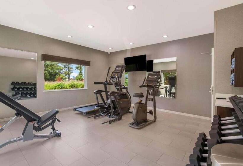 בית מלון כפרי Best Western La Place Inn