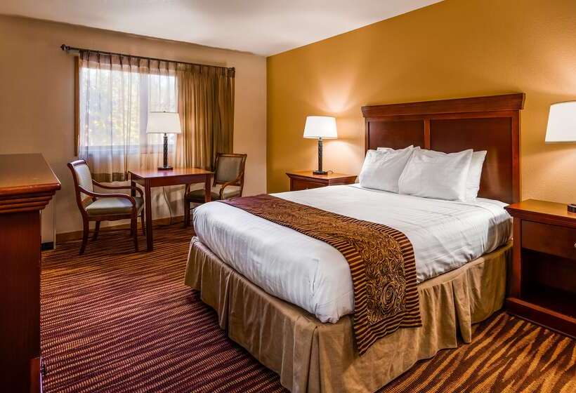 فندق Best Western Lake Lucille Inn