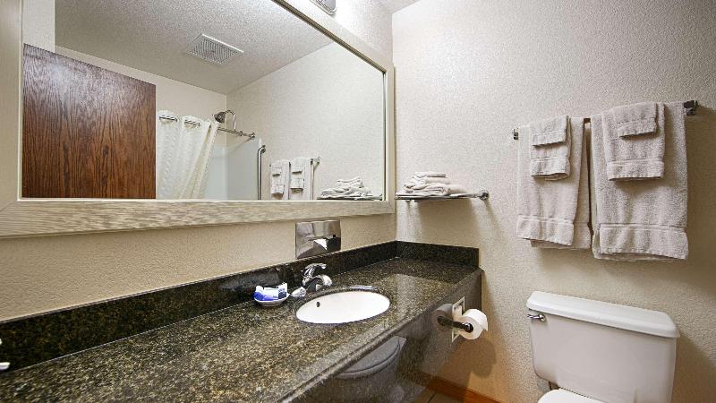 فندق Best Western Lake Lucille Inn