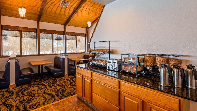 فندق Best Western Lake Lucille Inn