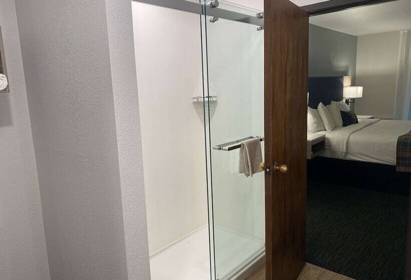 فندق Best Western Lake Lucille Inn