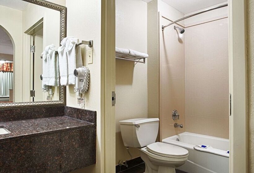 בית מלון כפרי Best Western Minden Inn