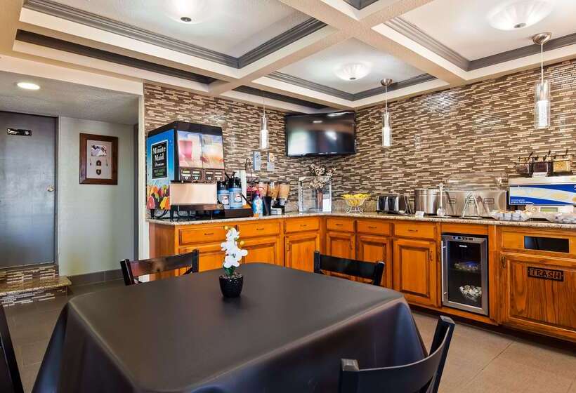 فندق Best Western Montis Inn