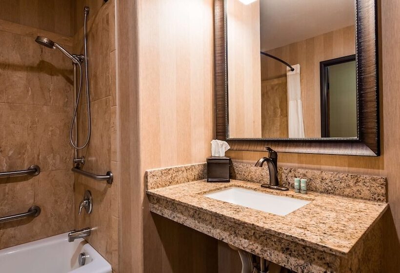 Отель Best Western Newberry Station