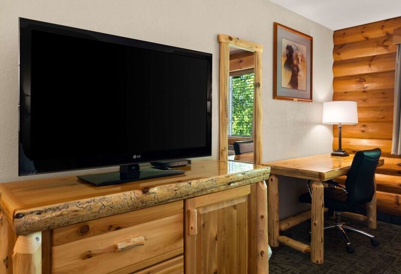 فندق Best Western Northwoods Lodge