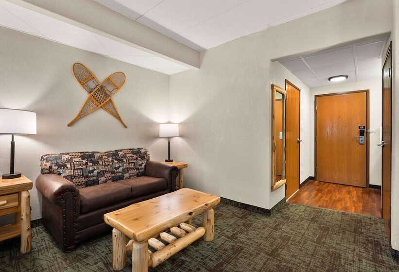 فندق Best Western Northwoods Lodge