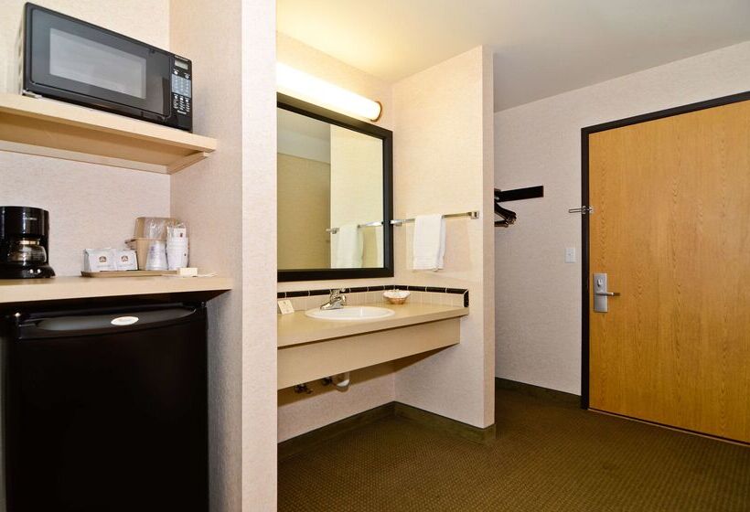호텔 Best Western Oak Meadows Inn