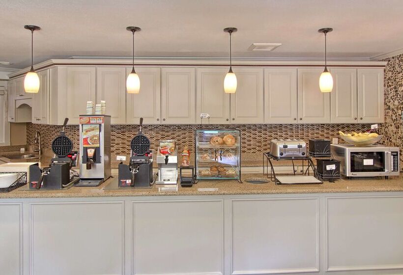 فندق Best Western Of Harbor Springs