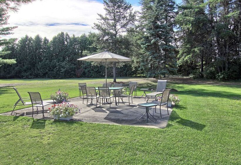 فندق Best Western Of Harbor Springs