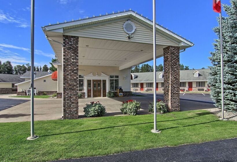 בית מלון כפרי Best Western Of Harbor Springs