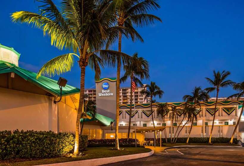 בית מלון כפרי Palm Tree Club Miami