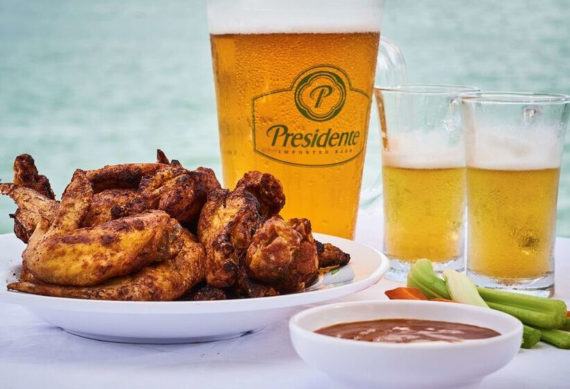 בית מלון כפרי Palm Tree Club Miami