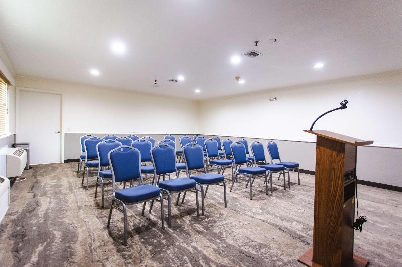 Отель Best Western Pearland Inn