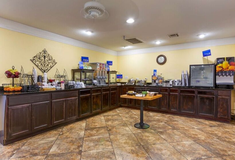 فندق Best Western Phoenix Goodyear Inn