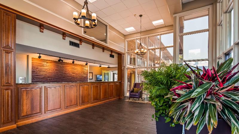 هتل Best Western Plaza Inn