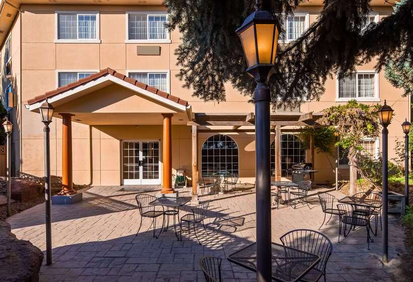 בית מלון כפרי Best Western Plus Caldwell Inn & Suites