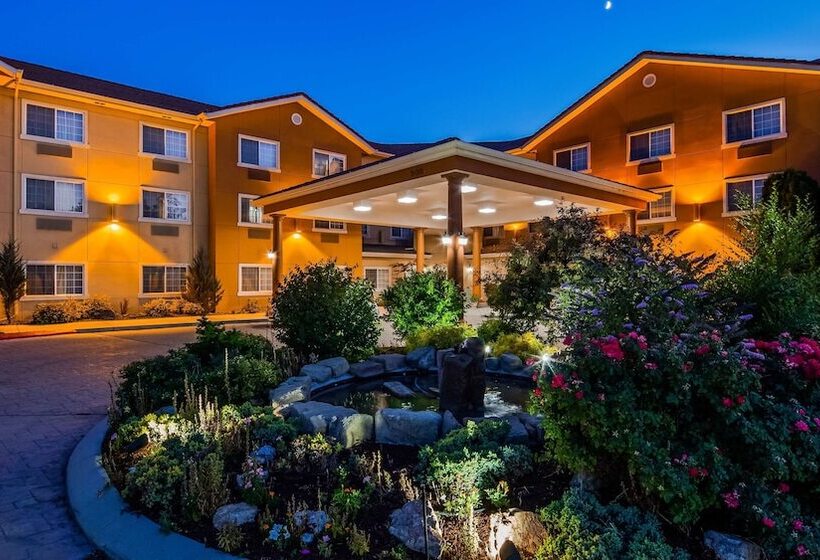 فندق Best Western Plus Caldwell Inn & Suites