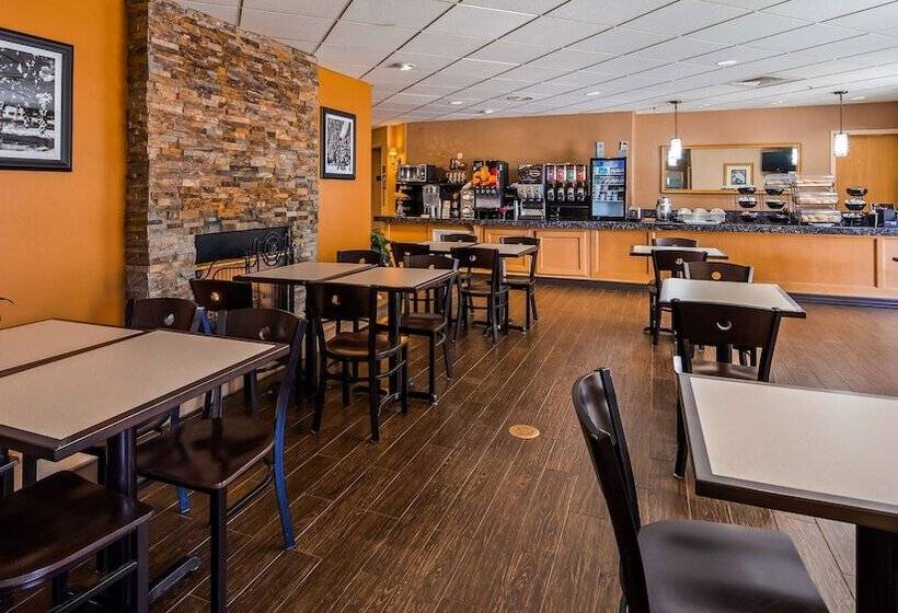 בית מלון כפרי Best Western Plus Caldwell Inn & Suites