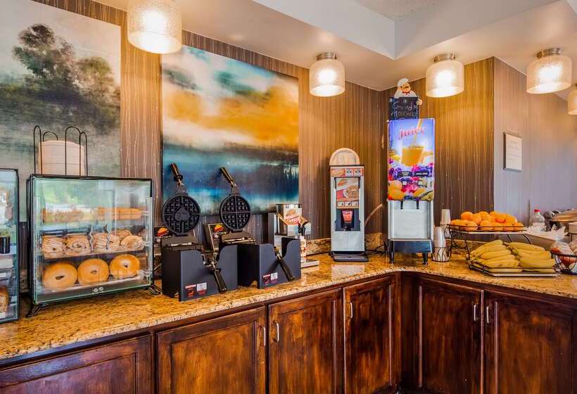 فندق Spark by Hilton Biloxi Ocean Springs