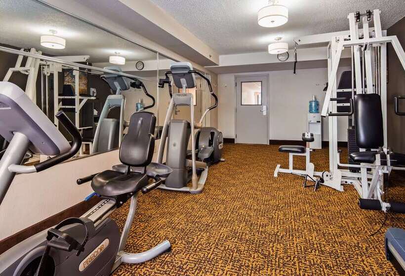 فندق Spark by Hilton Biloxi Ocean Springs