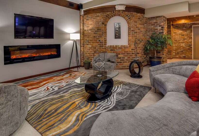 هتل Best Western Plus Governor's Inn Richmond