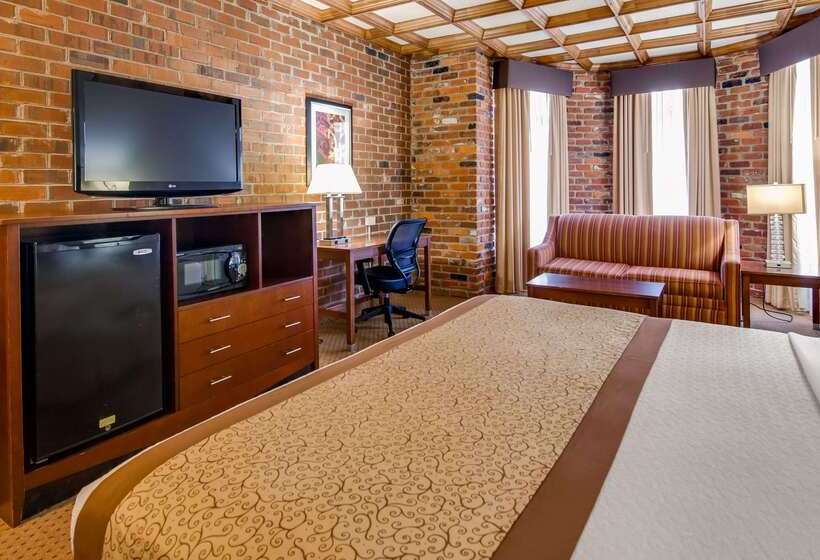 هتل Best Western Plus Governor's Inn Richmond