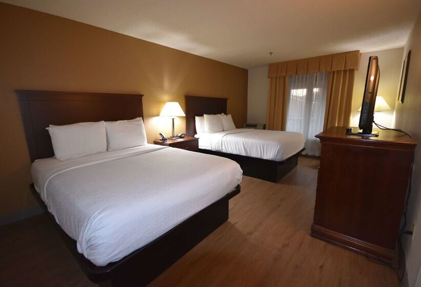 هتل Best Western Plus Governor's Inn Richmond