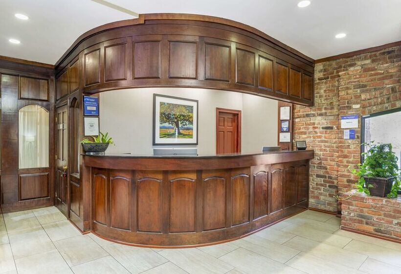 هتل Best Western Plus Governor's Inn Richmond