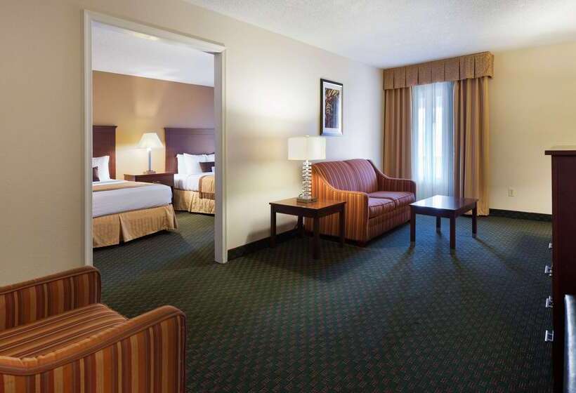 هتل Best Western Plus Governor's Inn Richmond
