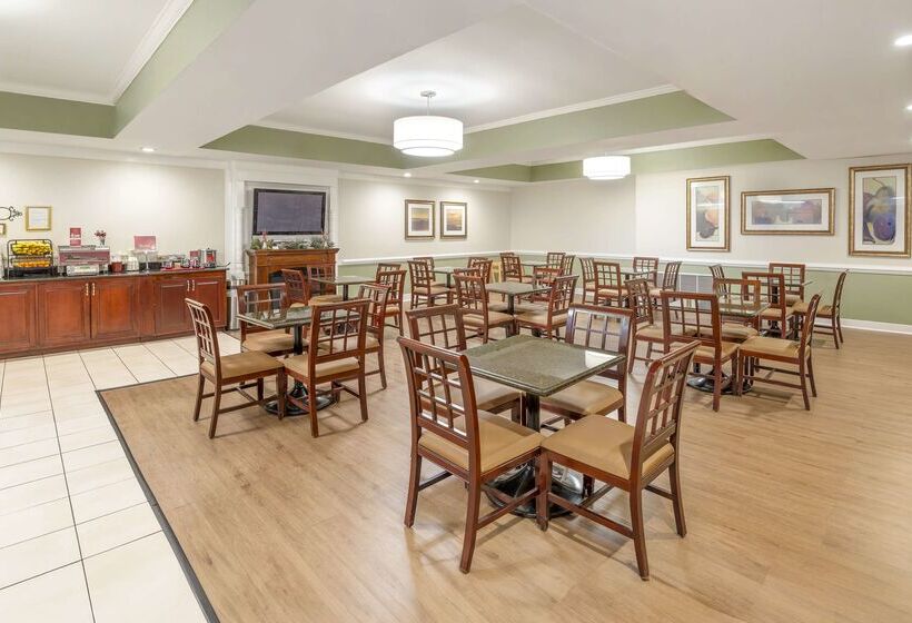 هتل Best Western Plus Governor's Inn Richmond