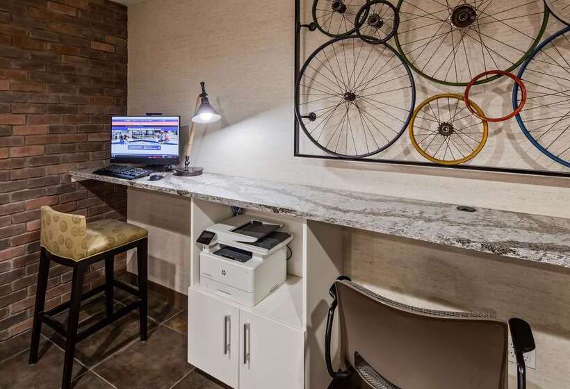 هتل Best Western Plus Grant Creek Inn