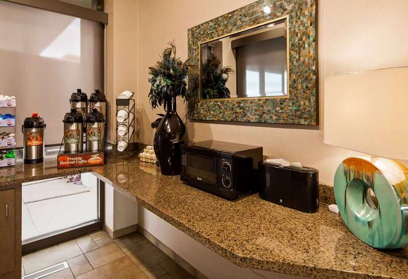 فندق Best Western Plus Kelly Inn