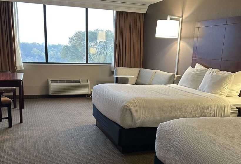 فندق Best Western Plus Kelly Inn