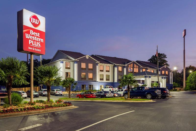 فندق Best Western Plus Mcdonough Inn & Suites