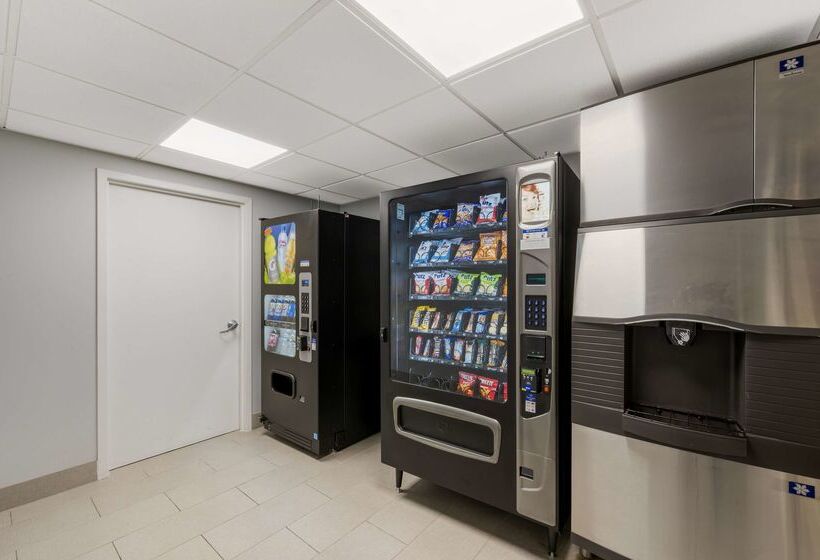 ホテル Best Western Plus Alexandria Fort Belvoir