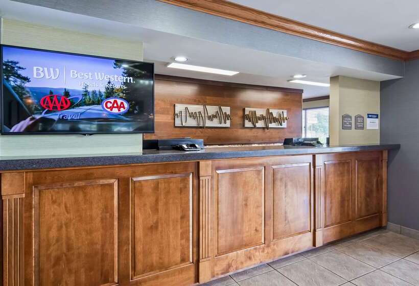 Отель Best Western Plus North Canton Inn & Suites