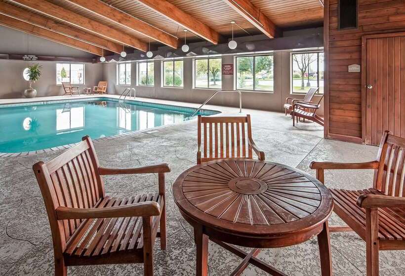 Отель Best Western Plus North Canton Inn & Suites