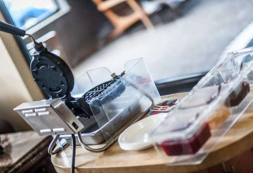 Отель Best Western Plus North Canton Inn & Suites