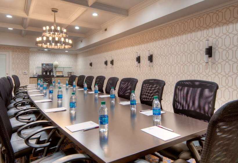 فندق Best Western Plus Palm Court