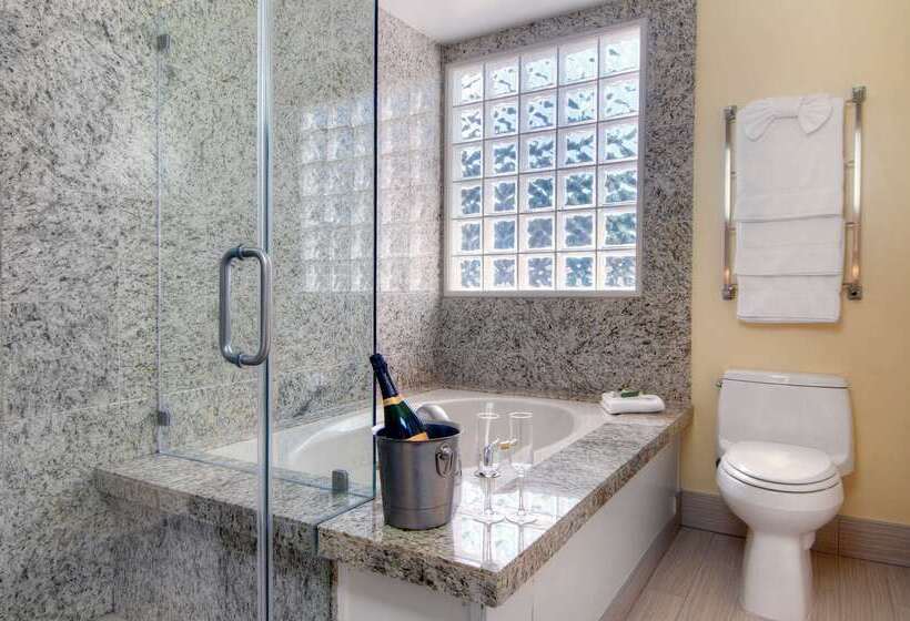 Отель Best Western Plus Palm Court