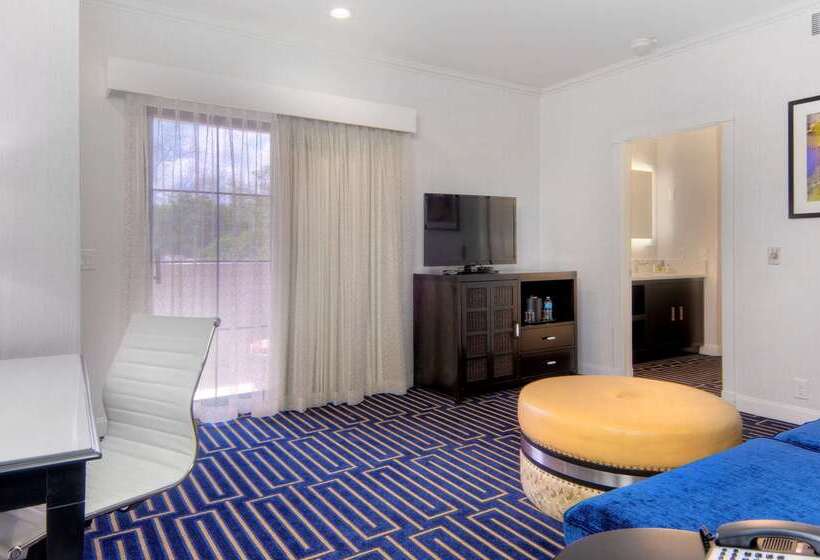 فندق Best Western Plus Palm Court