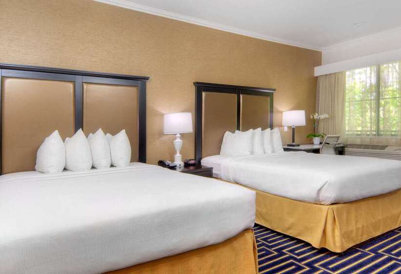 酒店 Best Western Plus Palm Court