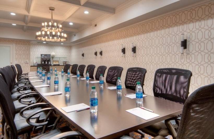 酒店 Best Western Plus Palm Court