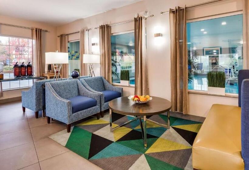 فندق Best Western Sandy Inn