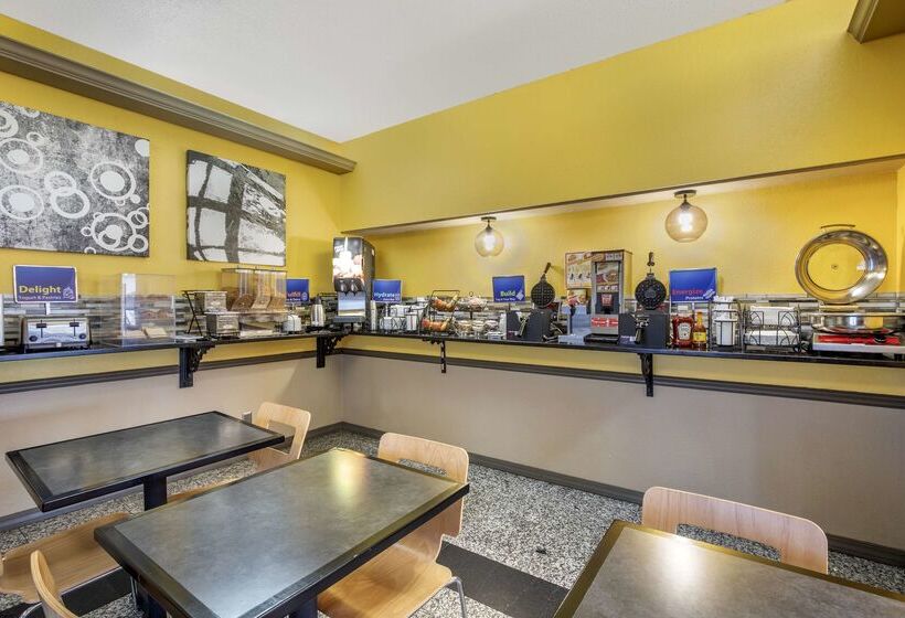 בית מלון כפרי Best Western West Monroe Inn