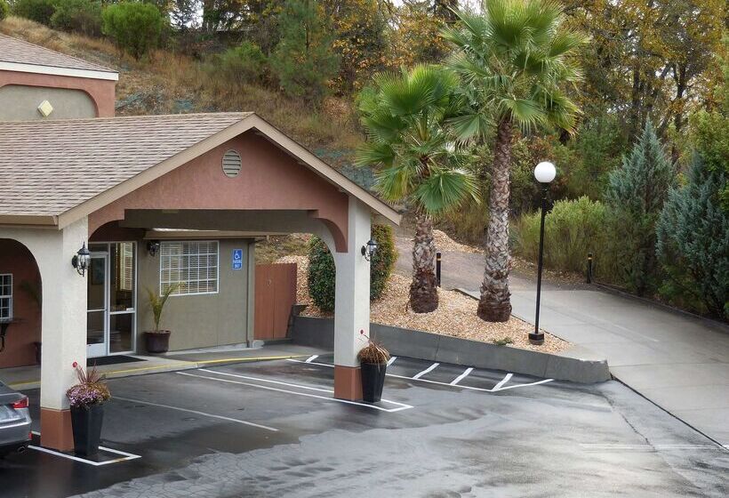 Отель Best Western Willits Inn