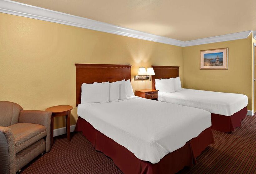 Отель Best Western Willits Inn