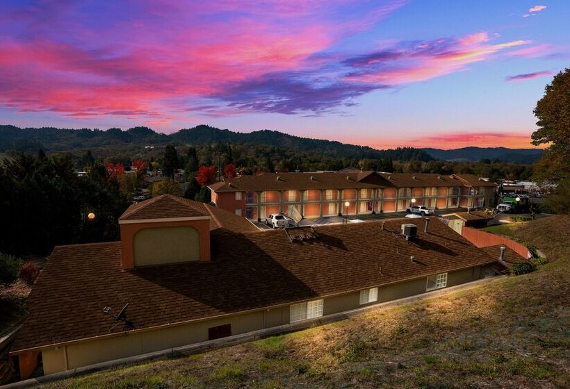 Отель Best Western Willits Inn